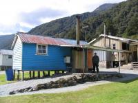 Albums/20060200-New Zealand 2006/20060210-Te Anau to Milford/36